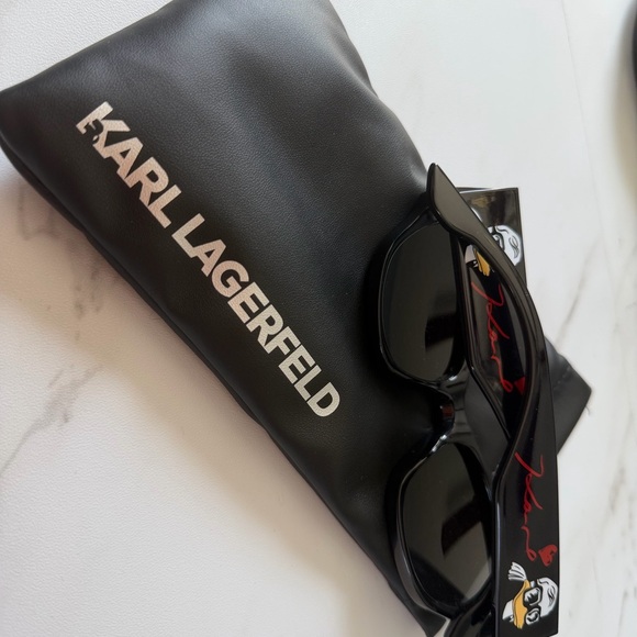 Karl Lagerfeld Accessories - Disney100 x Karl Lagerfeld Donald Duck Sunglasses NWT Collector